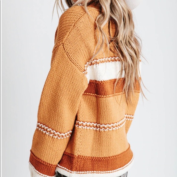✨BRAND NEW PIPER & SCOOT sweater ✨ - Picture 3 of 6
